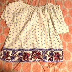 Off the shoulders shirt